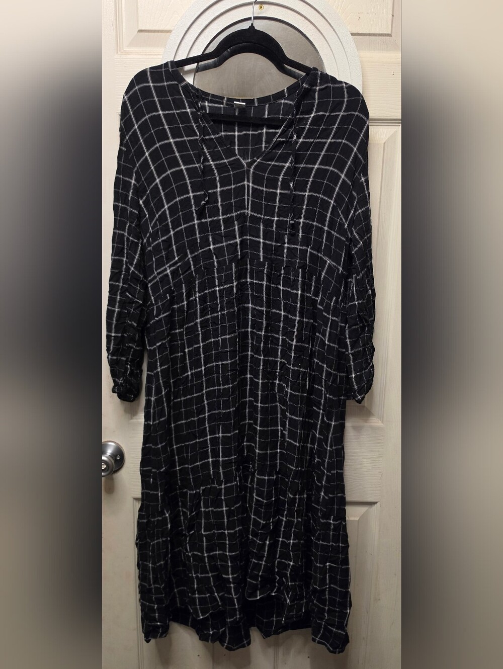 Old Navy Black and White Windowpane V-Neck Dress